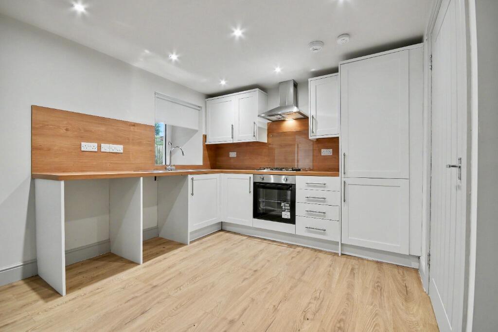 House in Paisley, Inverclyde - View 4