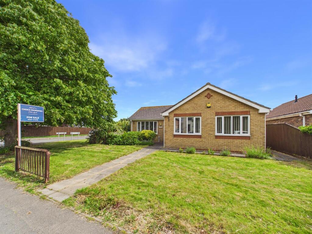 3-bed detached on Seaholme Road, Mablethorpe, £249,950