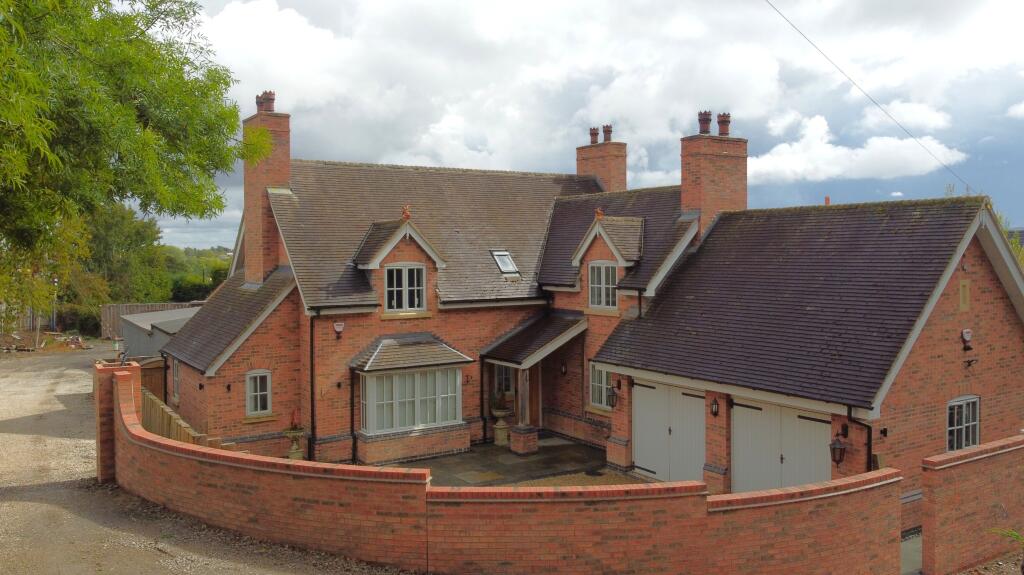 4-bed detached on School Lane, Newbold Coleorton, LE67, £799,950