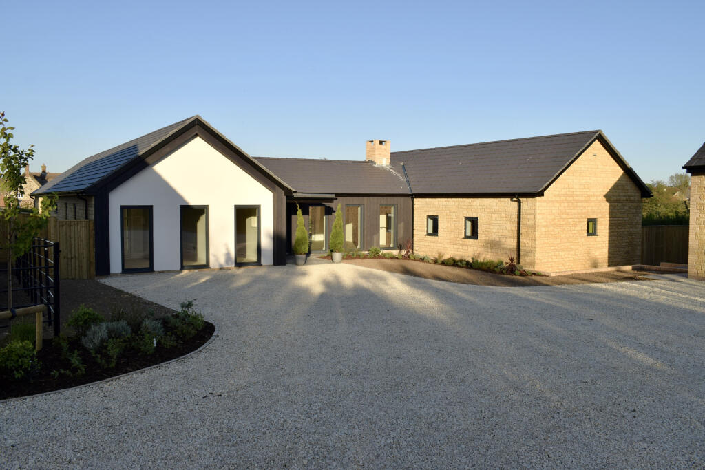 4-bed detached on Paulls Lane, Broadway, £1,300,000