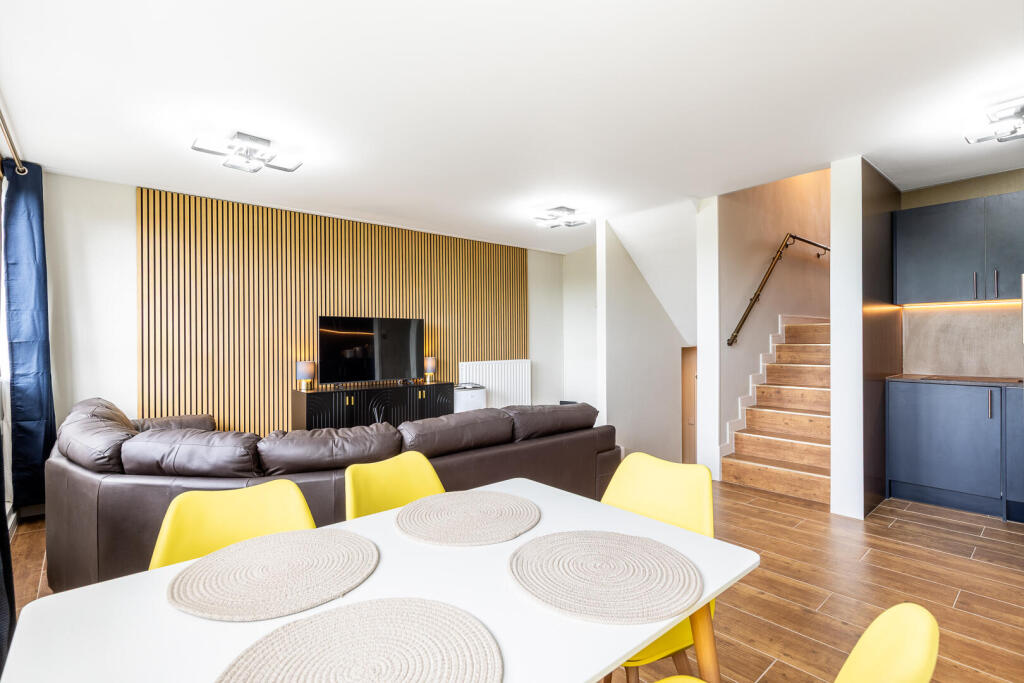 Apartment in London - More