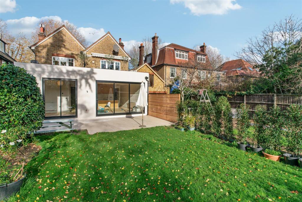 Main image of property: Barrowgate Road, London, W4