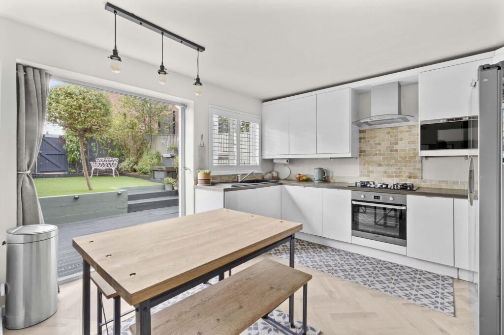 House in Marlow, Buckinghamshire - View 4