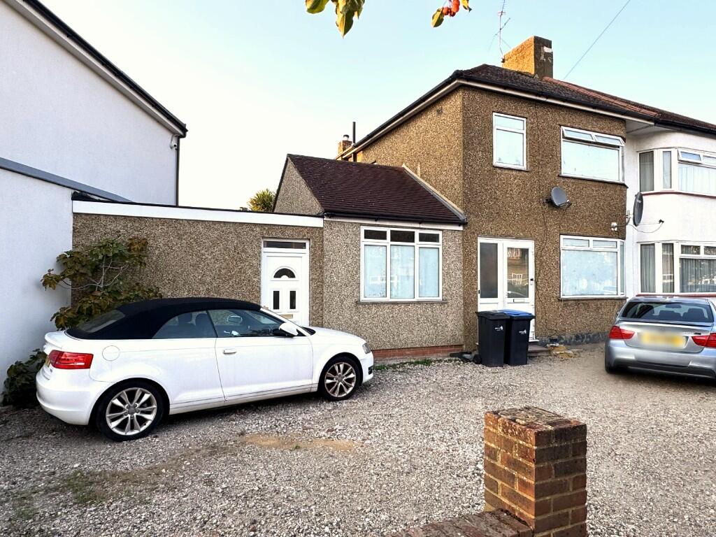 Main image of property: Apple Grove, London, EN1