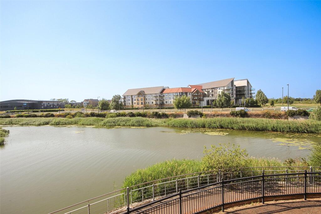 Apartment in Milton Keynes - View 4