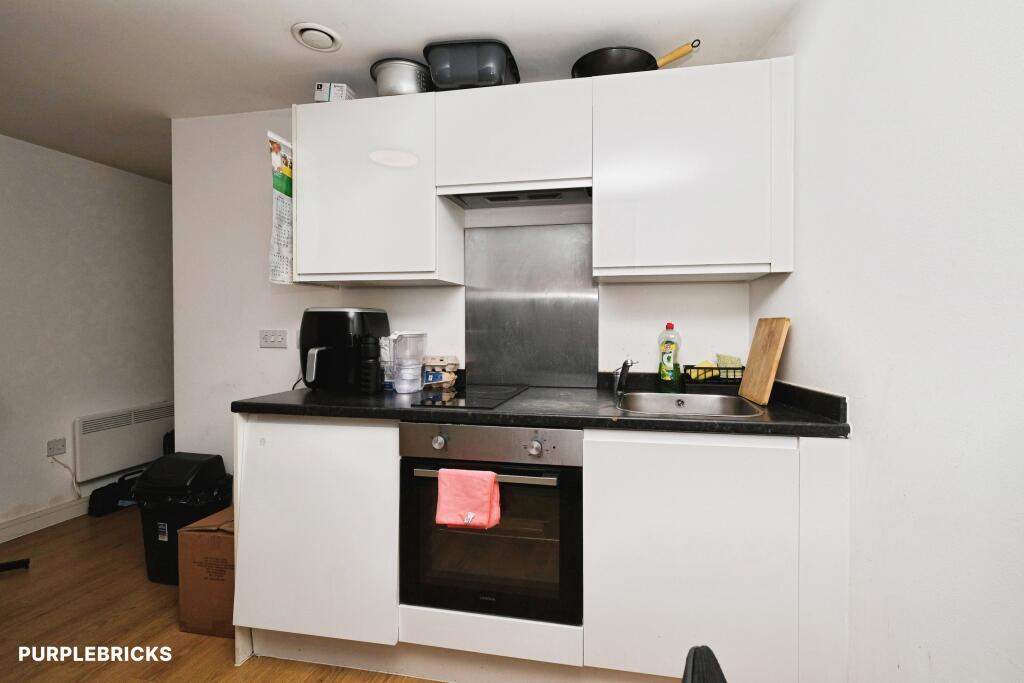 Apartment in Liverpool, Baltic Triangle, Toxteth - View 4
