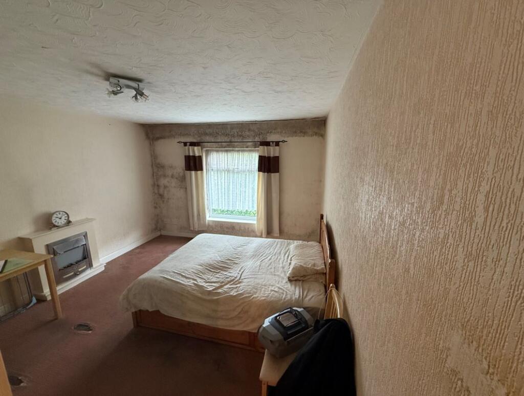 1-bed flat on 28 Tavistock Court, Nottingham, NG5 2EH, £30,000
