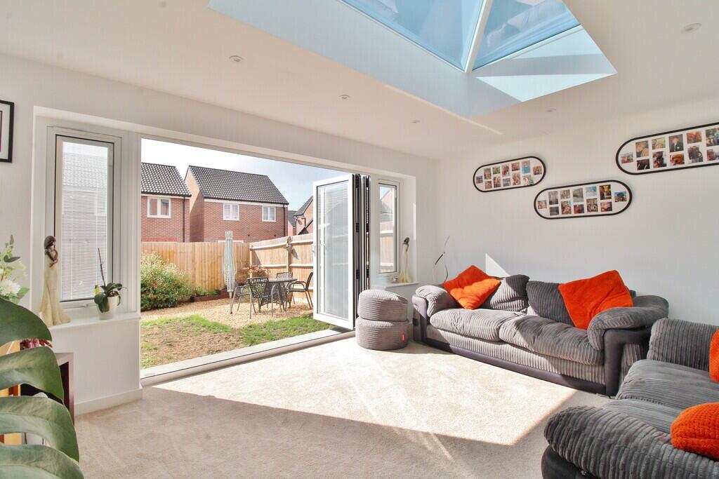 House in Portsmouth - View 4