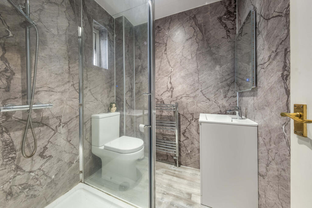 Portmore Place, Dundee, DD2 4 photo 2