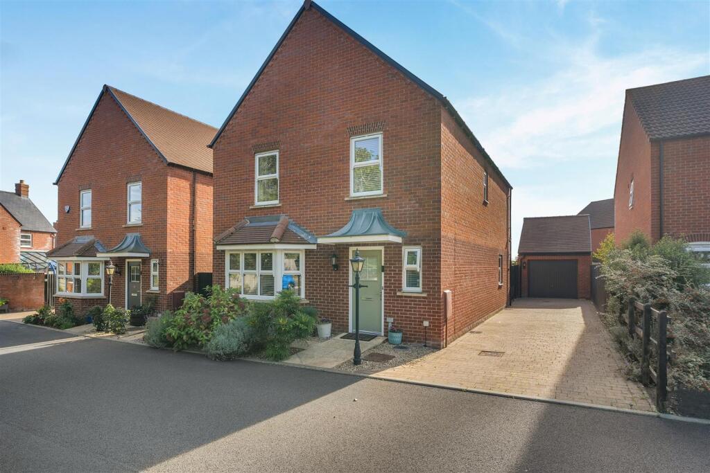 Main image of property: Rectory Close, Maisemore