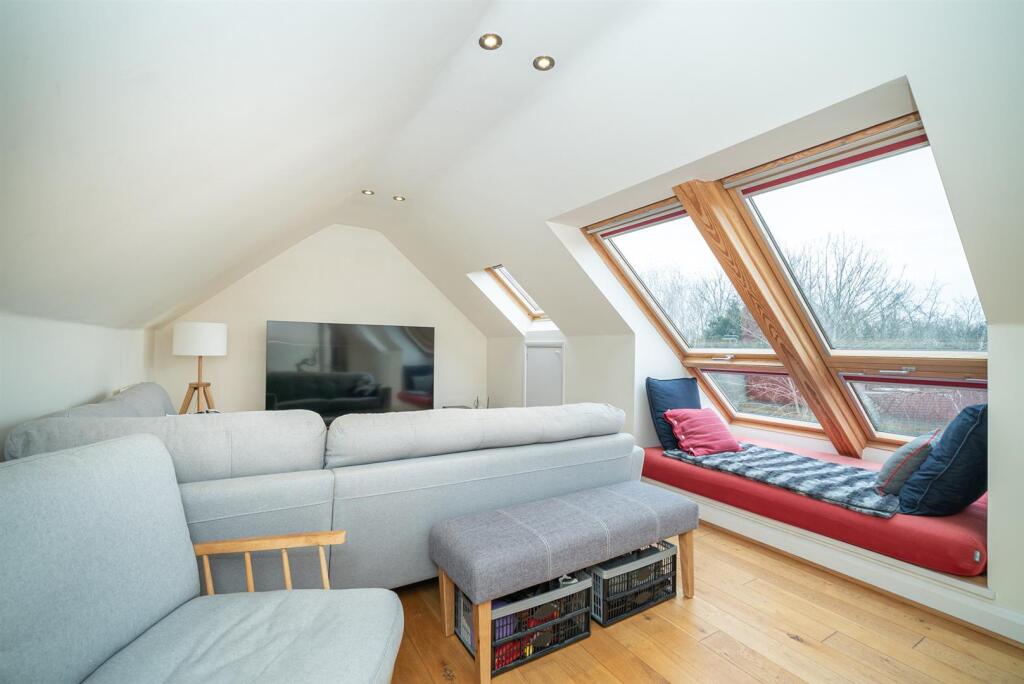 Additional image 32 of Havercroft Close, St. Albans