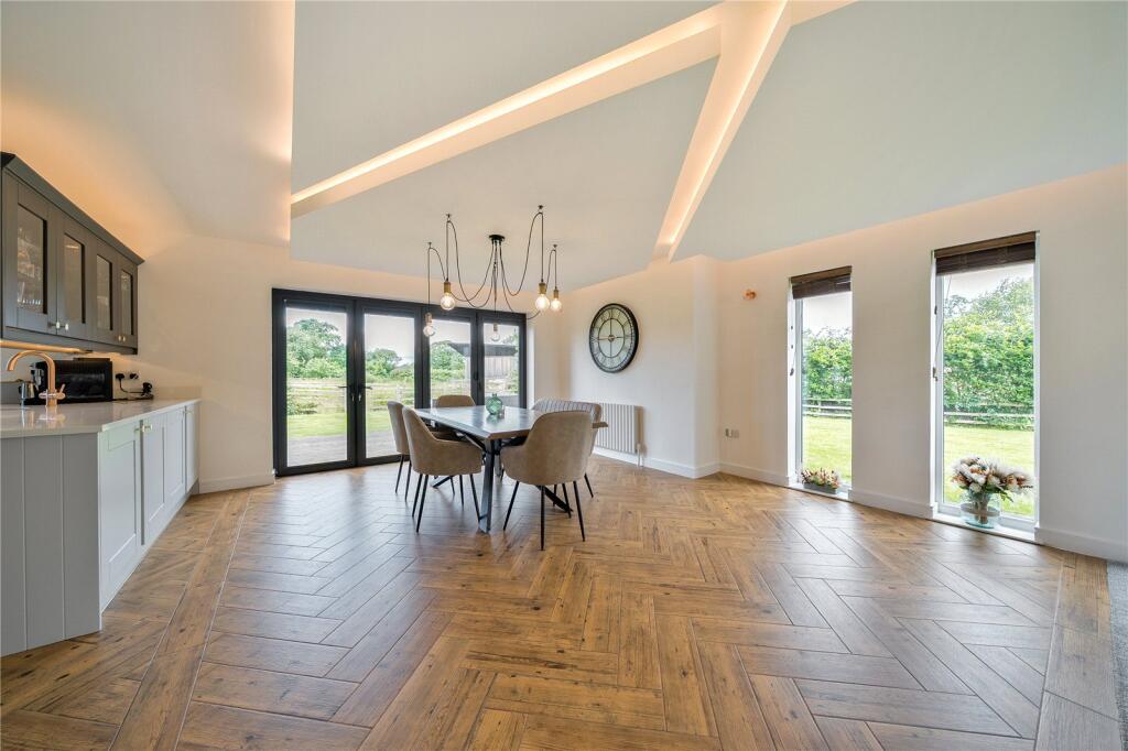 House in York - View 5