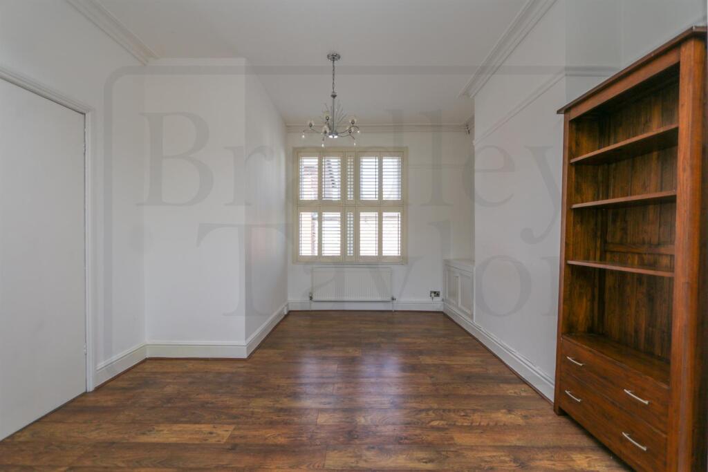 House in South Ribble, Middleforth, Penwortham - View 4