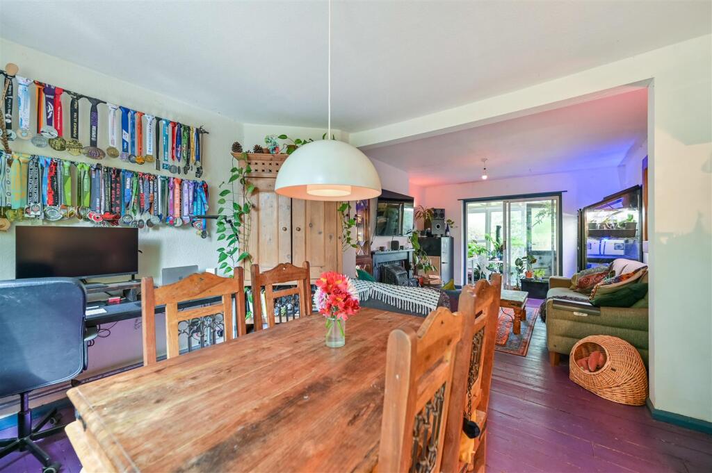 House in Reading - View 4