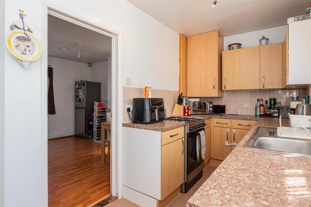 Pleydell Road, Northampton - View 4