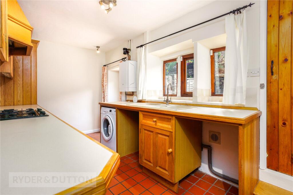 House in High Peak, Derbyshire - View 4