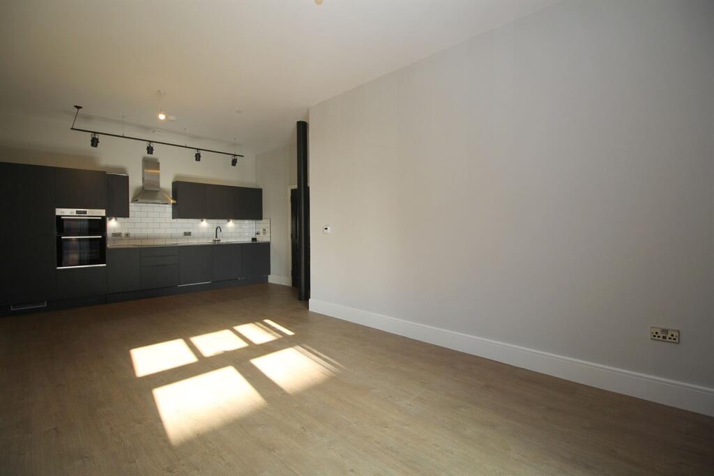 Apartment in Charnwood, Leicestershire - More