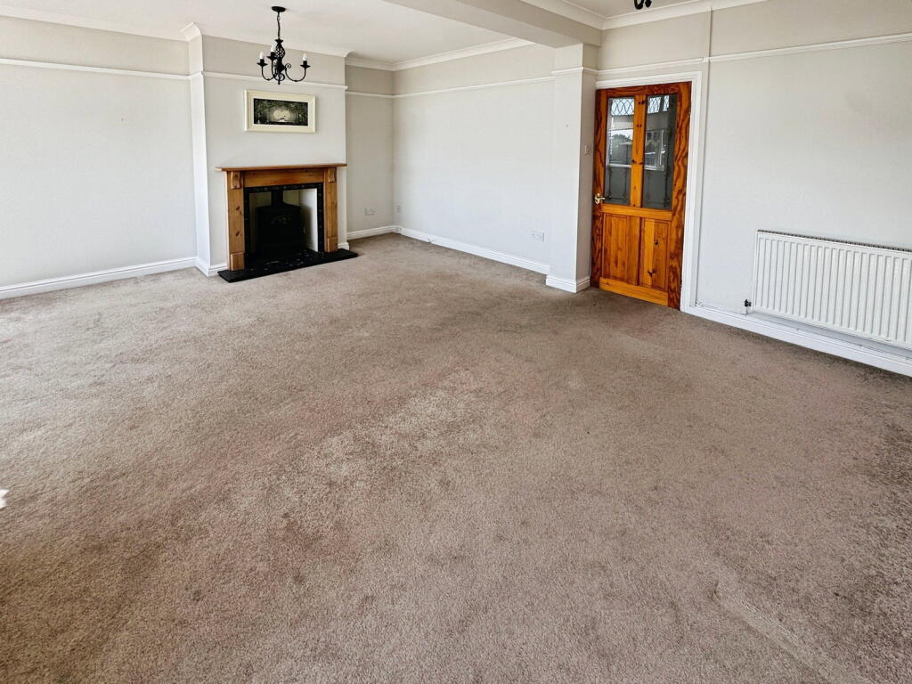 West Road, Nottage, Porthcawl, CF36 3SN - View 4