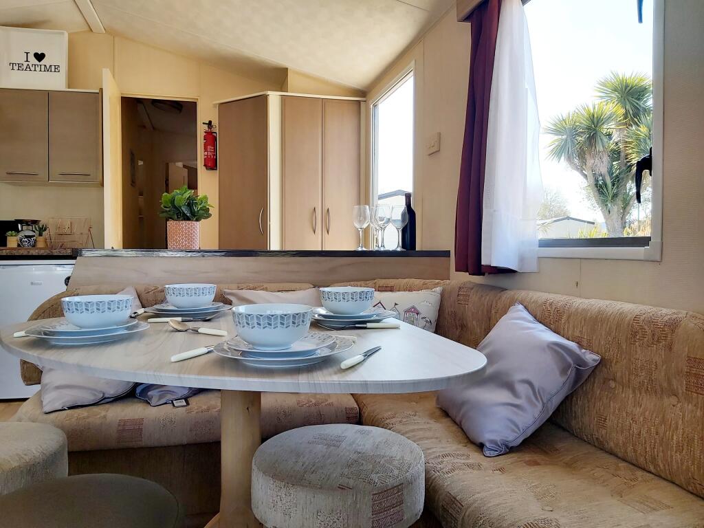 2011 Willerby Rio Gold, Golden Sands Holiday Park, Warren Road, Dawlish Warren, Devon, EX7 0PQ photo 5
