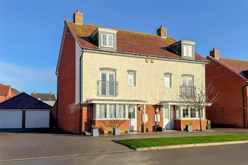 4-bed semi-detached on Benjamin Gray Drive, Littlehampton, West Sussex, £400,000