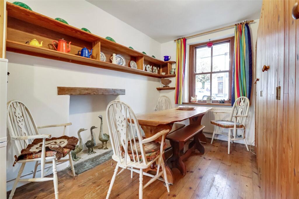 East Street, South Molton, Devon, EX36 photo 2