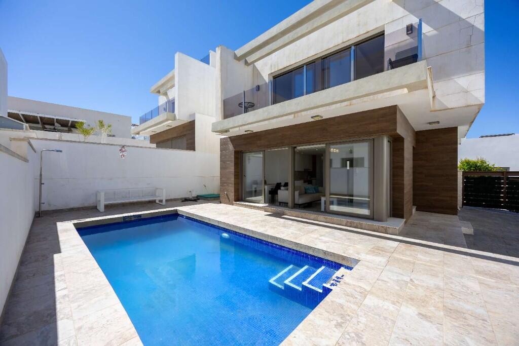 Main image of property: Villamartin, Alicante, Valencia