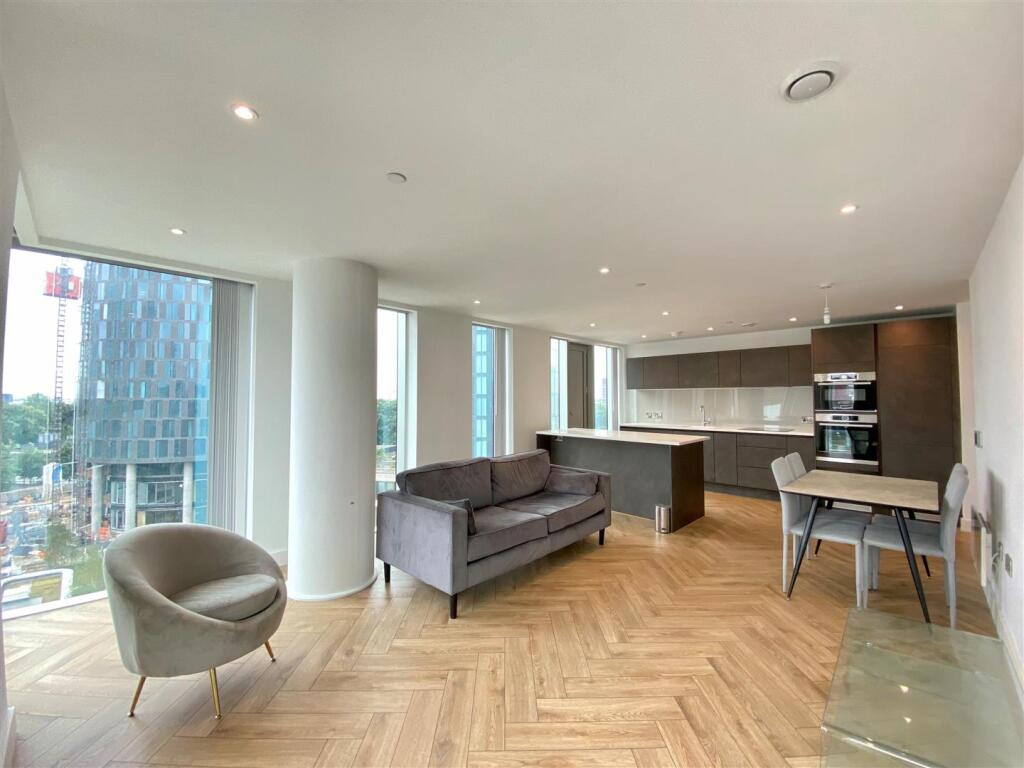 Main image of property: Victoria Residence, Silvercroft Street, Manchester