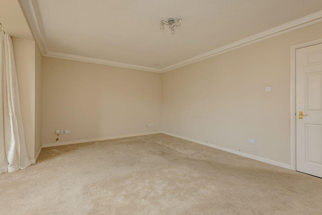 15/9 Roseburn Maltings, Edinburgh, EH12 5LJ photo 3