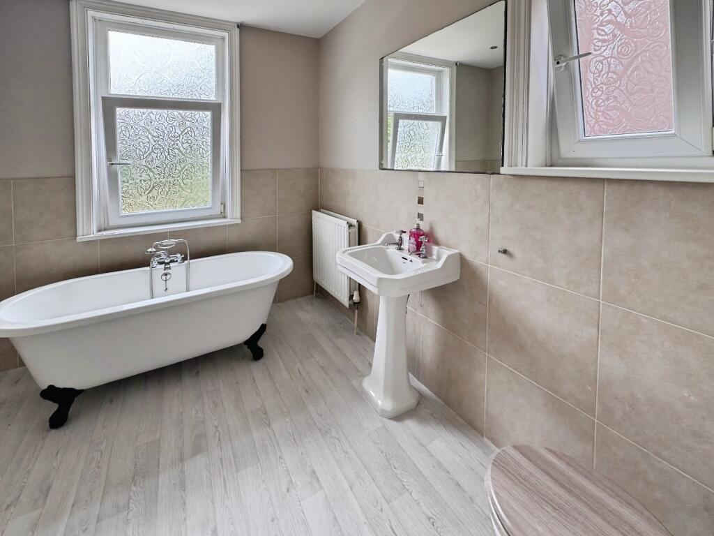 House in Kirklees, West Yorkshire - View 3