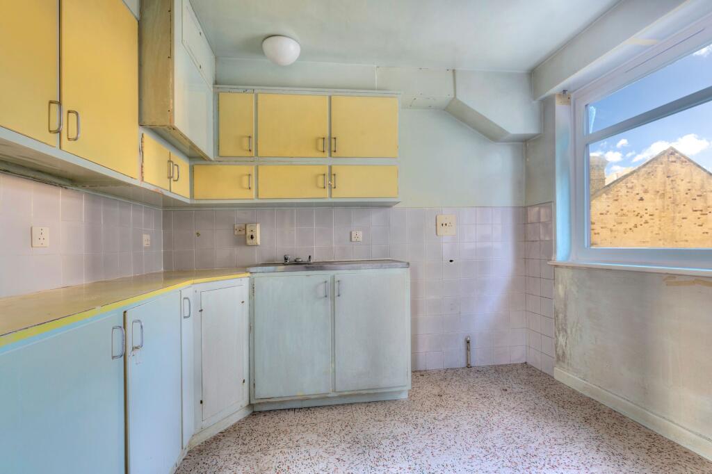 Apartment in Hove, Brighton and Hove - View 5