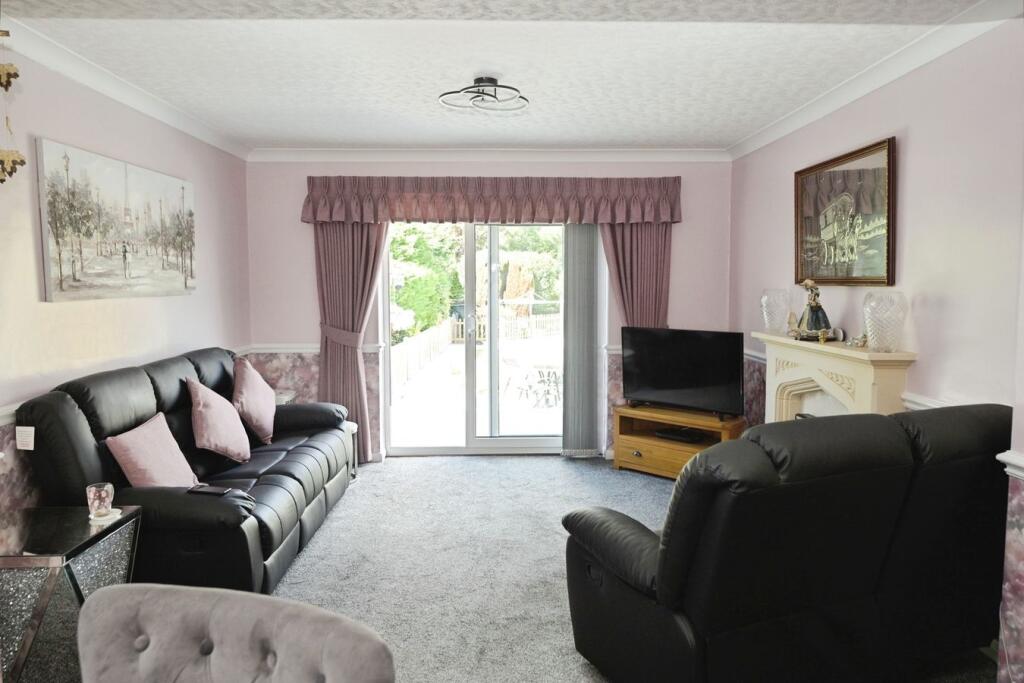 House in Romford - View 4