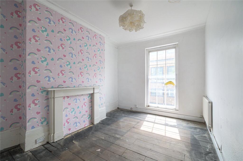 House in London - View 5