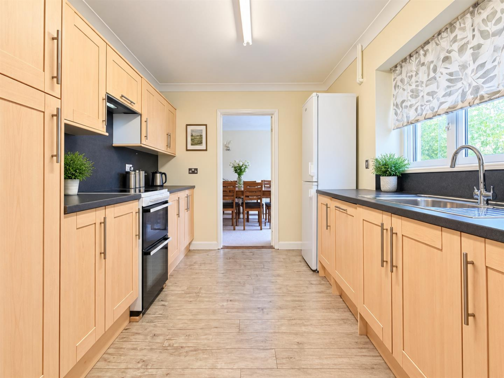House in Ipswich - View 3
