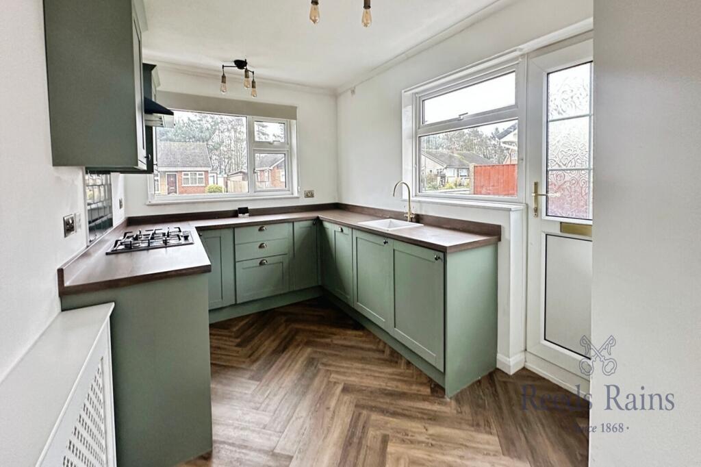 Springfield Close, Barlby, Selby, North Yorkshire, YO8 photo 2