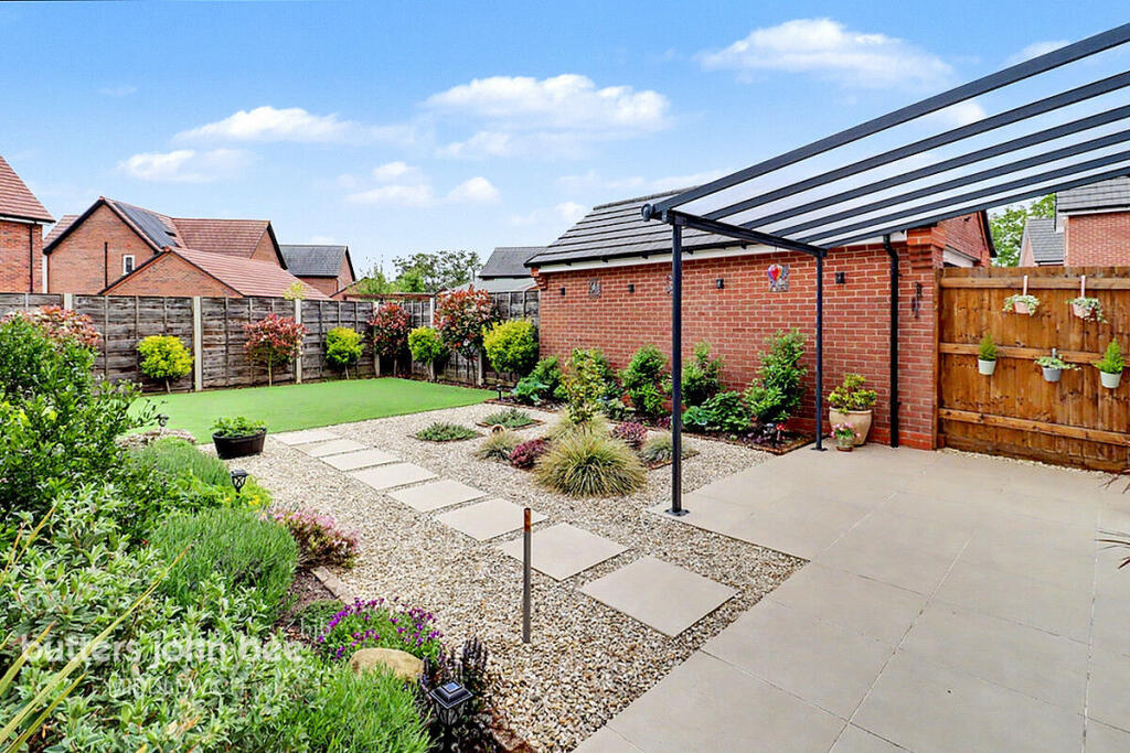 Cornflower Drive, Holmes Chapel photo 3