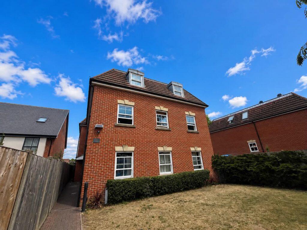 Main image of property: Aurora House, Bath Road, Thatcham