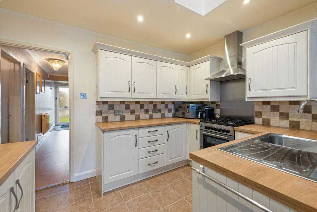 Abbottsbury, Bognor Regis, PO21 4RT photo 3