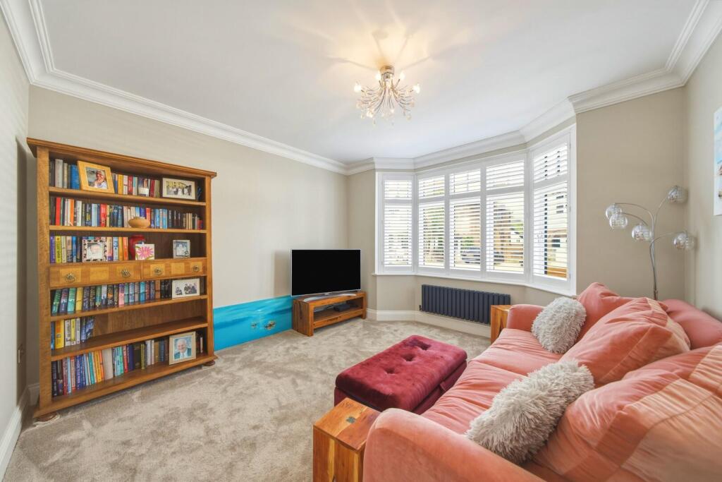 House in Nottingham, Lady Bay - More