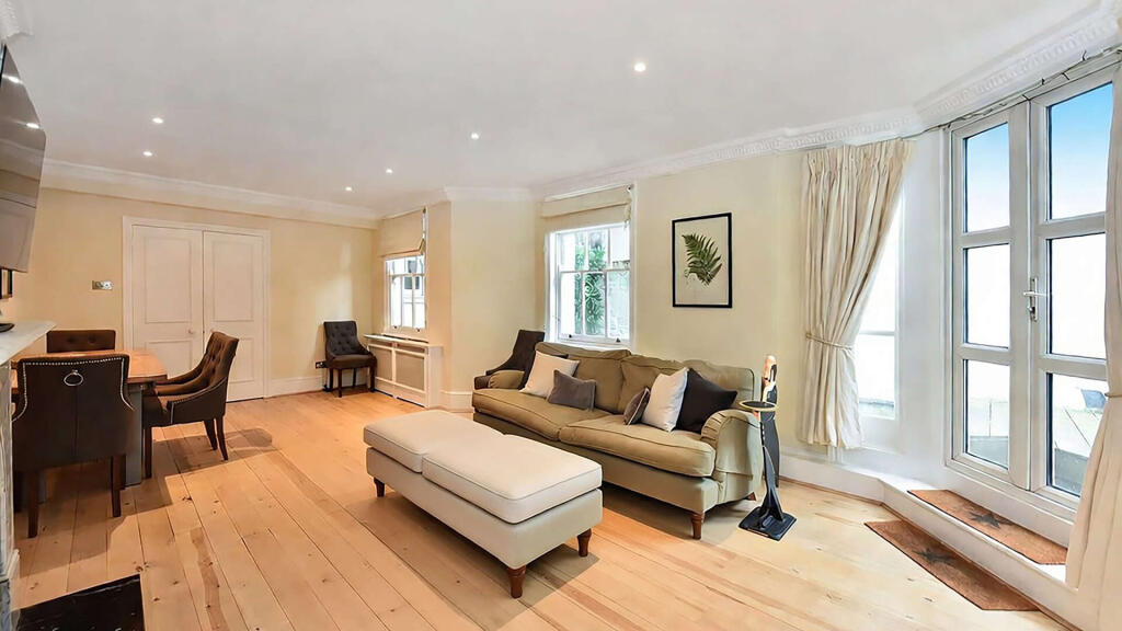 3 bedroom maisonette for rent