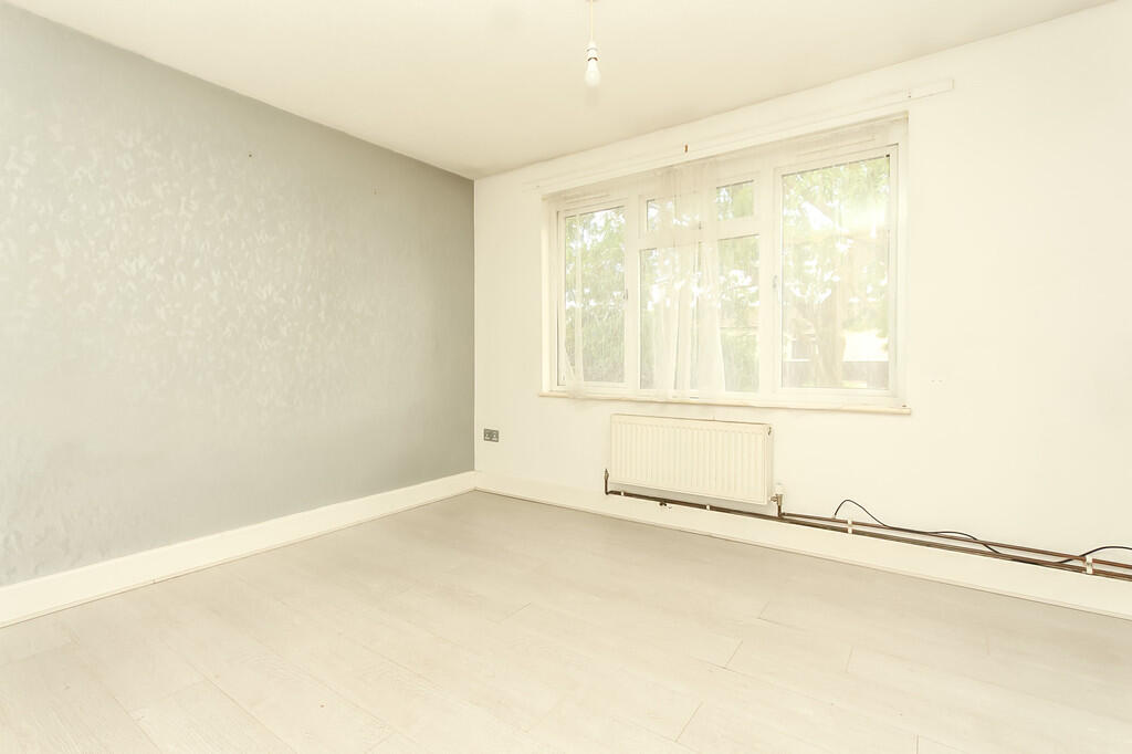 House in Northampton, Wellingborough - View 5
