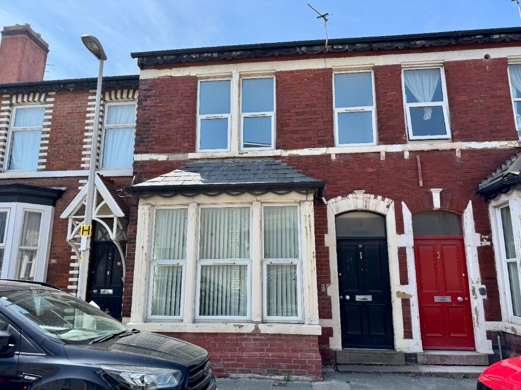 2-bed flat on 9, Hill Street, Blackpool, Lancashire, FY4, £55,000