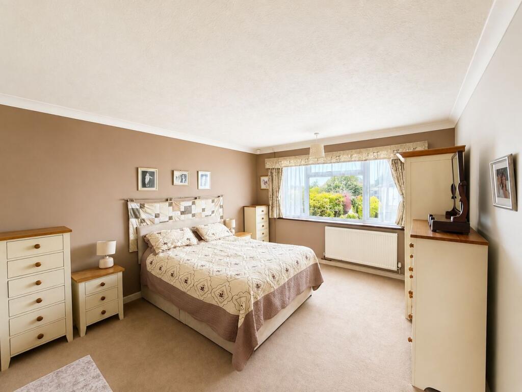 House in Bexhill-on-Sea, White Hill - View 4