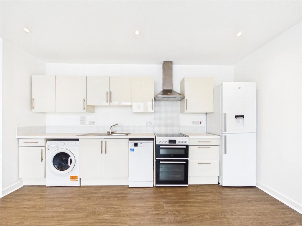 Apartment in Brightlingsea - View 4