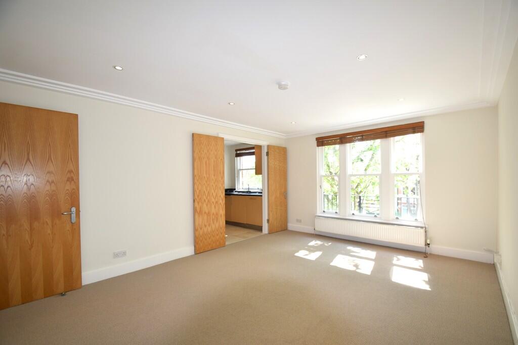 Apartment in London - View 2