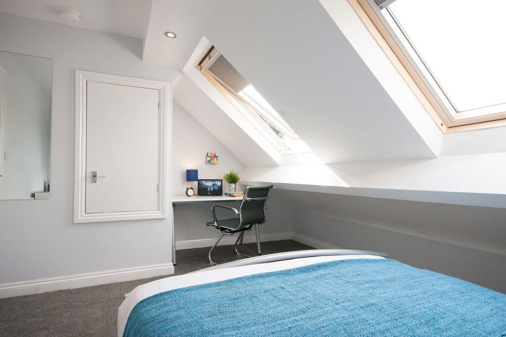 House in Nottingham - View 5