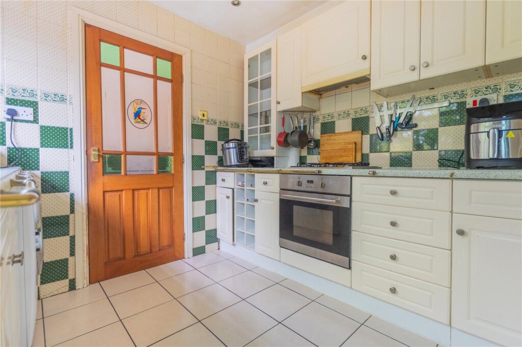 Egremont Road, Milnrow, Rochdale, Greater Manchester, OL16 photo 4
