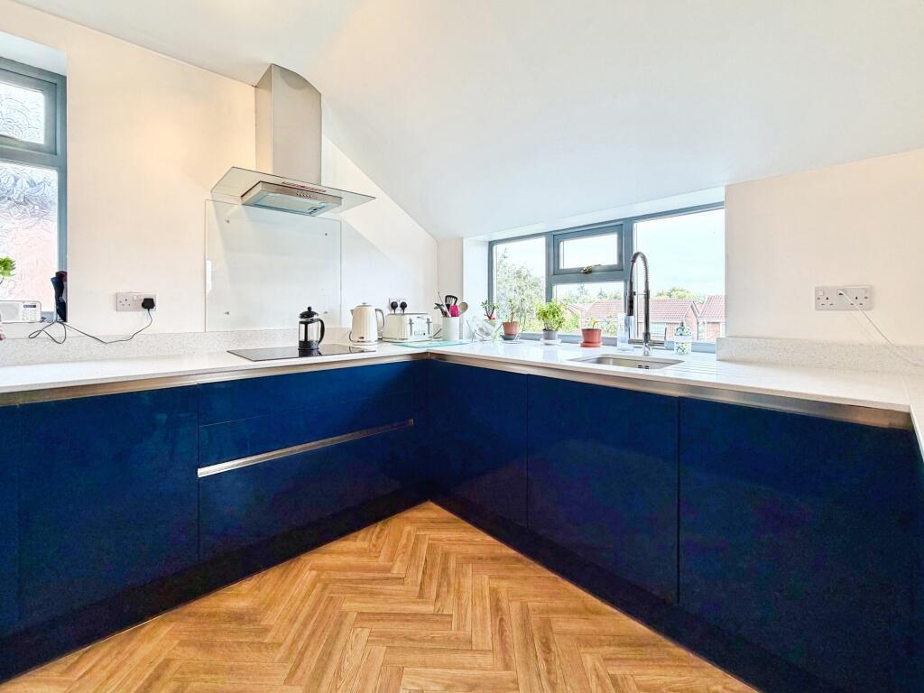 Apartment in Newcastle upon Tyne - View 4