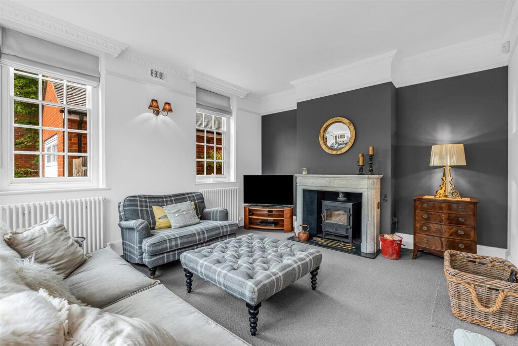 House in Enfield - View 3