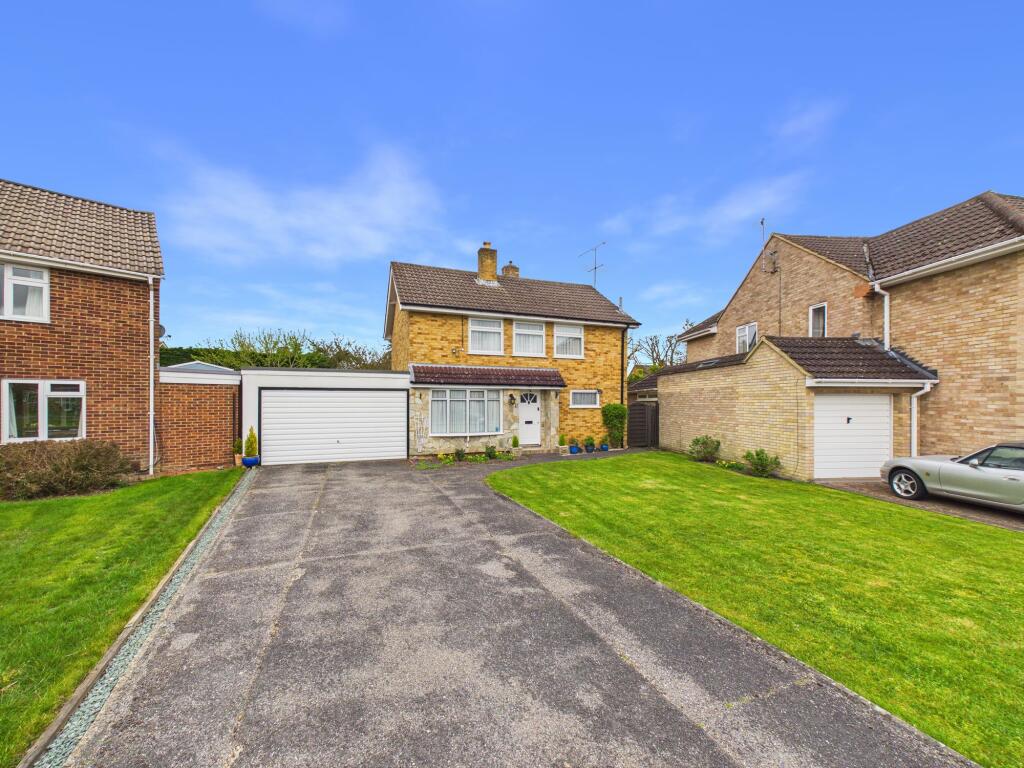 Main image of property: Kennedy Gardens, Earley, RG6