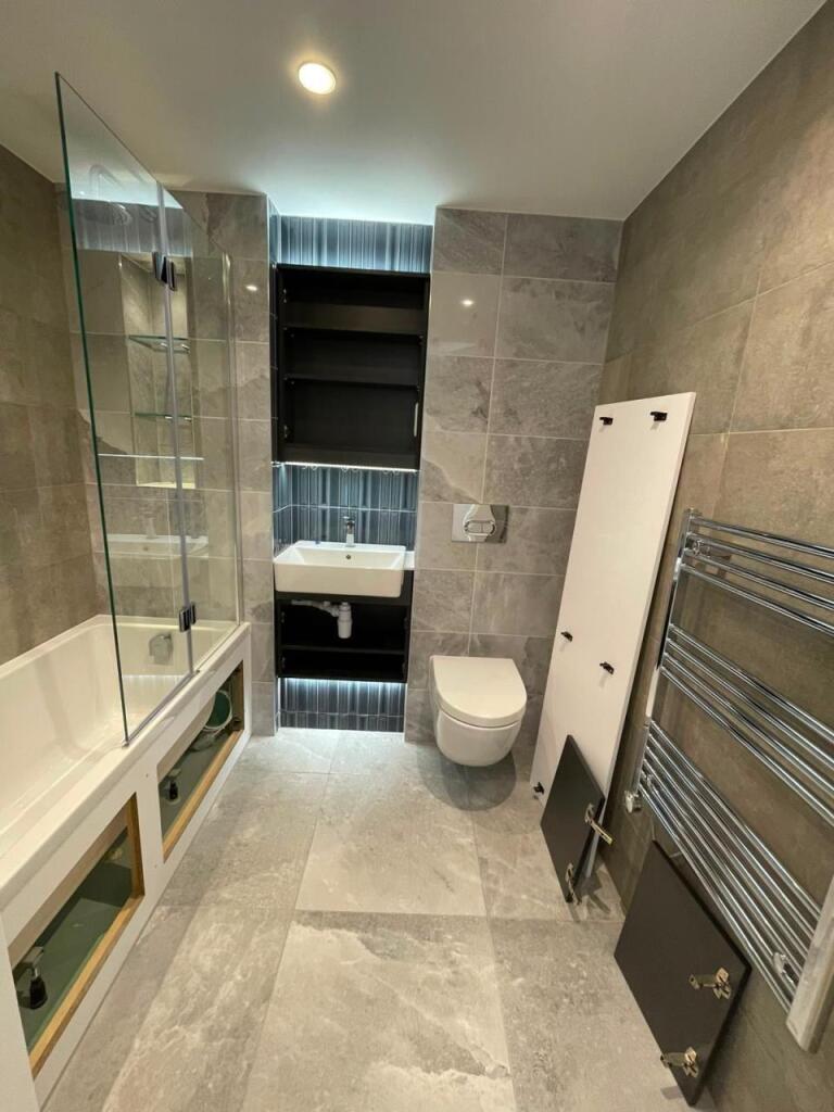 Apartment in London - View 5